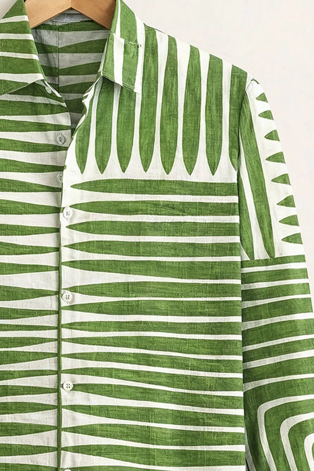 Men's Green Modern Geometric Design